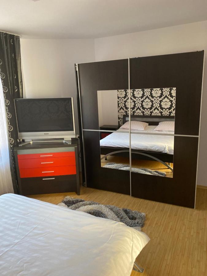 Casa cu Flori Moisei Hotel Luaran gambar