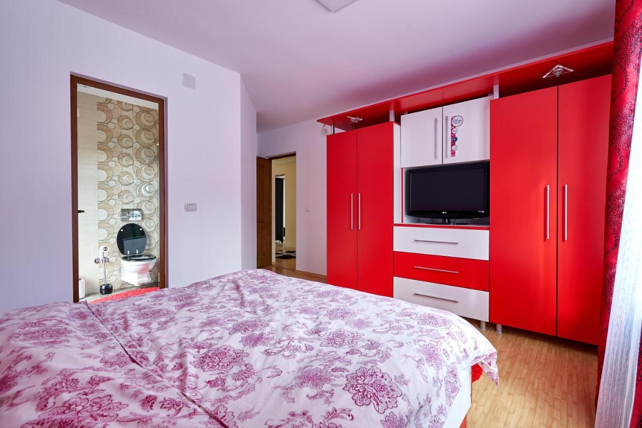 Casa cu Flori Moisei Hotel Luaran gambar