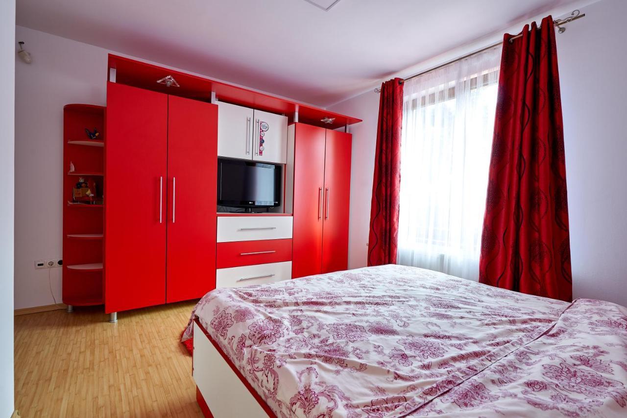 Casa cu Flori Moisei Hotel Luaran gambar